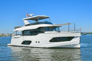 58FT (17.68M) ABSOLUTE yacht for sale