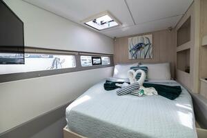 Catamaran Leopard 58 cabin