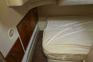 2003 Carver 360 Sport Sedan thumbnail 18