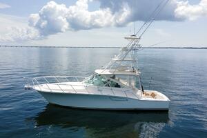 2007 40 Cabo Express Big Blue Exterior (8)