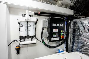 Princess F62 Stumped- Engine Room