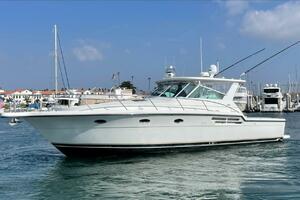 2000 Tiara 41 Open