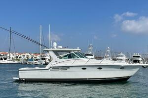 2000 Tiara 41 Open