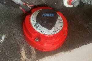 Battery Selector Switch