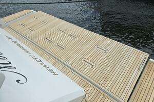 2022 Azimut 66 thumbnail 10