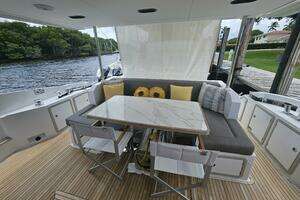2022 Azimut 66 thumbnail 12