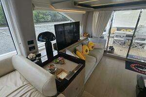 2022 Azimut 66 thumbnail 41