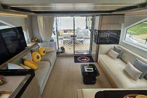 2022 Azimut 66 thumbnail 44