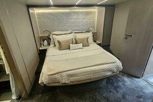 2022 Azimut 66 thumbnail 57