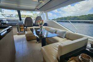 2022 Azimut 66 thumbnail 37