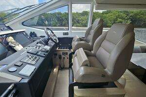 2022 Azimut 66 thumbnail 33