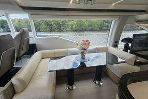 2022 Azimut 66 thumbnail 39