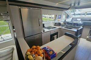 2022 Azimut 66 thumbnail 36