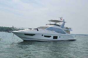 2022 Azimut 66 thumbnail 2