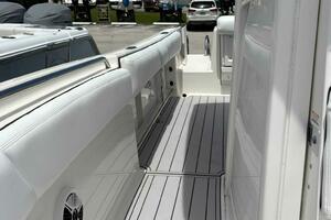 24ft Robalo Yacht For Sale