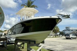 24ft Robalo Yacht For Sale