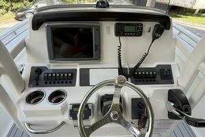 24ft Robalo Yacht For Sale