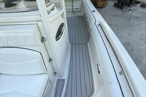 24ft Robalo Yacht For Sale