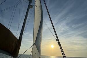 Anchored Soul 42ft Lagoon Yacht For Sale