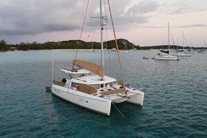 Anchored Soul 42ft Lagoon Yacht For Sale