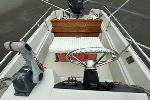 Photo 5568187 for 1985 Boston Whaler 17 Montauk  