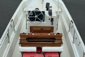 Photo 5568186 for 1985 Boston Whaler 17 Montauk  