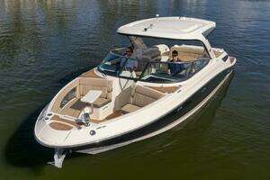 2016 Sea Ray 350 SLX thumbnail 44