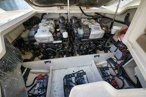 2016 Sea Ray 350 SLX thumbnail 34