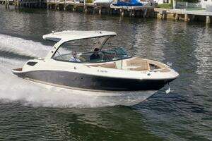 2016 Sea Ray 350 SLX thumbnail 57