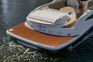 2016 Sea Ray 350 SLX thumbnail 37