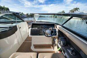 2016 Sea Ray 350 SLX thumbnail 27