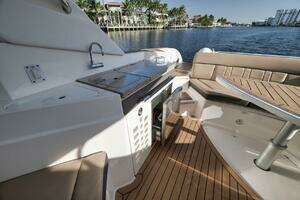 2016 Sea Ray 350 SLX thumbnail 21