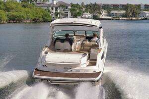 2016 Sea Ray 350 SLX thumbnail 56