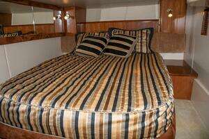 2006 Meridian 411 Sedan thumbnail 33