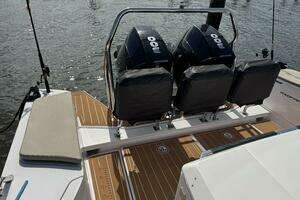 2022 Axopar 37 XC CROSS CABIN thumbnail 11