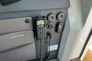 2022 Axopar 37 XC CROSS CABIN thumbnail 33