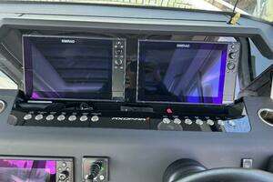 2022 Axopar 37 XC CROSS CABIN thumbnail 28