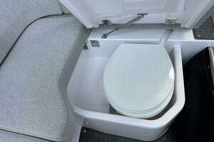 2022 Axopar 37 XC CROSS CABIN thumbnail 51