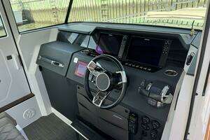 2022 Axopar 37 XC CROSS CABIN thumbnail 27