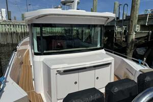 37ft Axopar Yacht For Sale