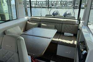 2022 Axopar 37 XC CROSS CABIN thumbnail 21