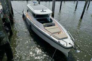 2022 Axopar 37 XC CROSS CABIN thumbnail 4