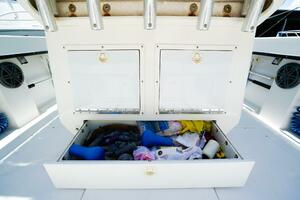 GET REEL 28ft Whitewater Yacht For Sale