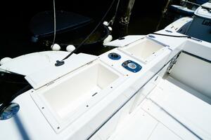 GET REEL 28ft Whitewater Yacht For Sale