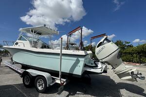 24ft Grady White Yacht For Sale