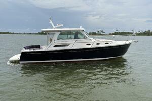 34ft Back Cove Yacht For Sale