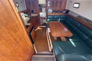 2002 Mainship Pilot 34 thumbnail 18
