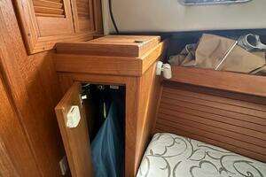 2002 Mainship Pilot 34 thumbnail 27