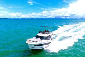 Pong Sang 35ft Jeanneau Yacht For Sale