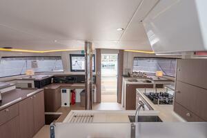 Bali 4.8 galley